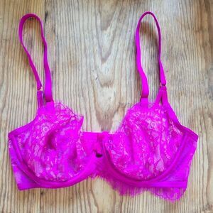 Victoria's Secret "Very Sexy" Delicate Lace Unlined Demi Bra in Vibrant Fuchsia